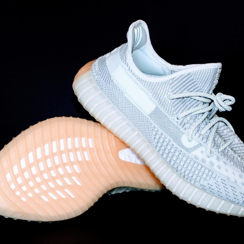 SOLD SOLD Yeezy Boost 350 v2 Yeshaya - Size 11.5